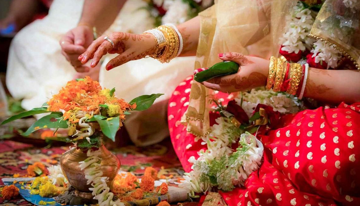 Some Interesting Things About Bengali Wedding Rituals - Lifeberrys.com