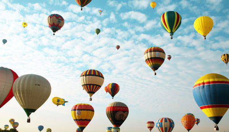 5 Places To Enjoy Hot Air Balloon Ride in India - lifeberrys.com