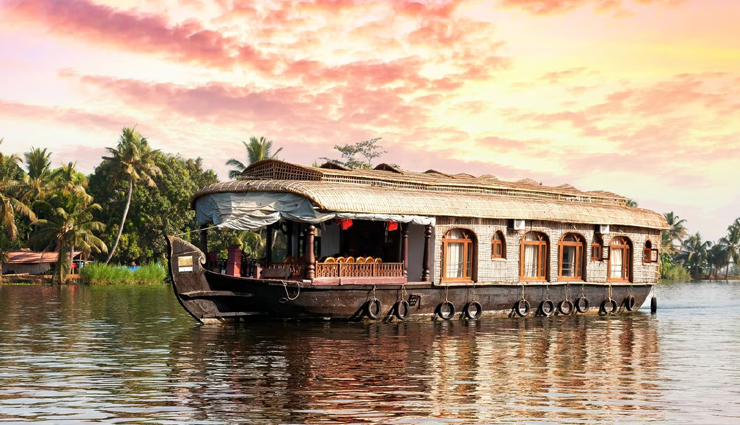 alleppey tourist attractions,best places to visit in alleppey,alleppey backwaters,houseboats in alleppey,alleppey travel guide,top destinations in kerala,venice of the east,vembanad lake alleppey,kumarakom bird sanctuary,snake boat race alleppey,best time to visit alleppey,alleppey tourism highlights