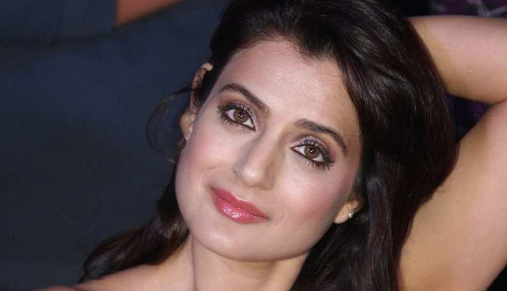 amisha patel,cheque bounce case,arrest warrant,arrest warrant issued,ranchi court,amisha,amisha patel news in hindi ,अमीषा पटेल, रांची कोर्ट, अरेस्ट वारंट