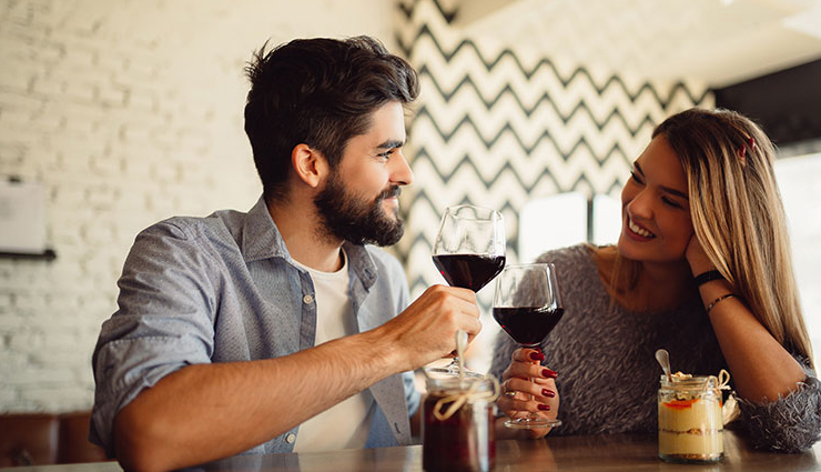 7 Tips To Get A Guy To Ask You Out Without Risking Refusal Yourself 