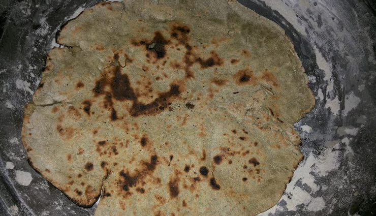 bajra garlic roti,bajra garlic roti ingredients,bajra garlic roti recipe,bajra garlic roti winter,bajra garlic roti healthy,bajra garlic roti tasty,bajra garlic roti nutrition