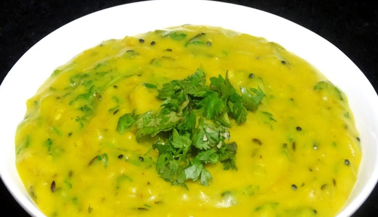 Recipe- Perfect Side Dish Maharashtrian Besan Pitla - Lifeberrys.com