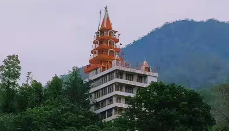 best tourist places in rishikesh,must-visit places in rishikesh,top attractions in rishikesh,things to do in rishikesh,famous places to visit in rishikesh,rishikesh adventure activities,rishikesh river rafting spots,temples to visit in rishikesh,yoga and meditation in rishikesh,spiritual destinations in rishikesh,lakshman jhula sightseeing,ram jhula famous places,triveni ghat evening aarti,neer garh waterfall trekking,beatles ashram rishikesh tour,camping in rishikesh,ganga river beaches in rishikesh,rishikesh trekking trails,best waterfalls near rishikesh,nature retreats in rishikesh,best time to visit rishikesh,how to reach rishikesh tourist places,monsoon attractions in rishikesh,winter activities in rishikesh,weekend getaways to rishikesh