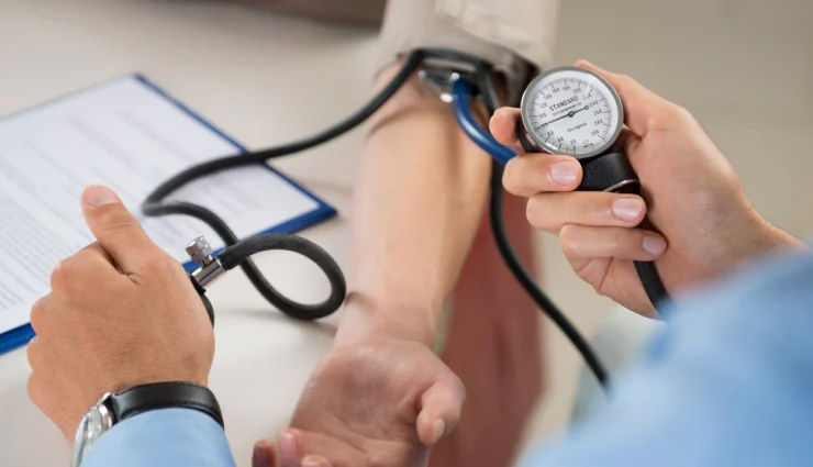 low blood pressure management,managing hypotension,tips for low blood pressure,natural ways to raise blood pressure,lifestyle changes for low blood pressure,hypotension remedies,low blood pressure diet,exercises for low blood pressure,preventing low blood pressure,coping with low blood pressure