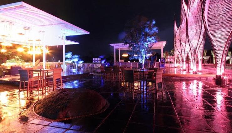 5 Places To Have Rocking Nightlife in Hyderabad - lifeberrys.com