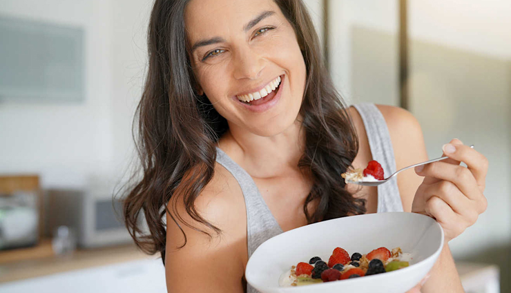 5 Things to Eat in Breakfast To Make Your Skin Glow - lifeberrys.com