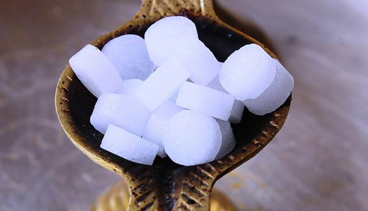 benefits of camphor,camphor astrology,astrology tips ,ज्योतिष उपाय, ज्योतिष उपाय हिंदी में, टोन-टोटके, कपूर के उपाय, विपदाओं से छुटकारा