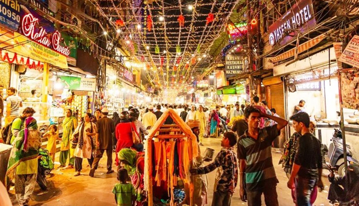 7 Markets That are Best for Shopping in Delhi - lifeberrys.com