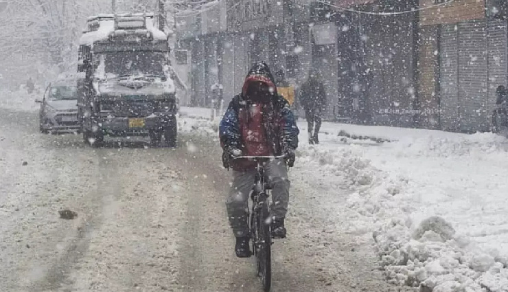 chillai kalan kashmir,40-day intense winter,kashmir winter,extreme cold kashmir,chillai kalan 2024,kashmir weather,severe winter kashmir,winter traditions kashmir,kashmir cold spell,winter in kashmir