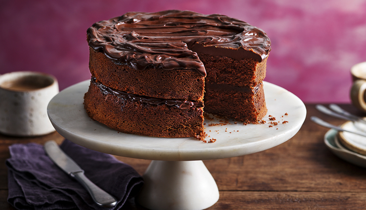 Recipe- Most Delicious Chocolate Cake - Lifeberrys.com