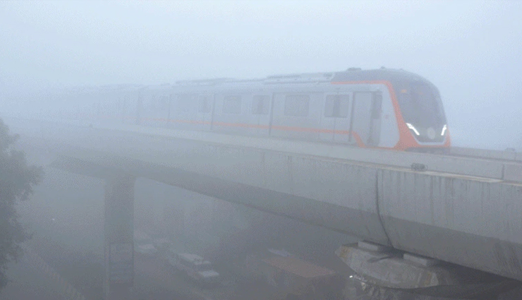 dense fog delhi-ncr,zero visibility delhi,foggy weather delhi,delhi fog updates,delhi-ncr fog news,fog delays flights delhi,foggy conditions delhi,delhi air quality,delhi fog advisory,delhi fog impact