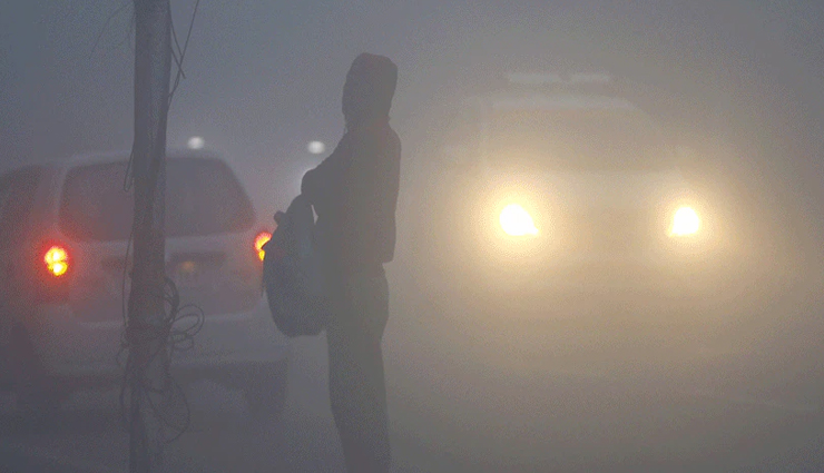 dense fog delhi-ncr,zero visibility delhi,foggy weather delhi,delhi fog updates,delhi-ncr fog news,fog delays flights delhi,foggy conditions delhi,delhi air quality,delhi fog advisory,delhi fog impact