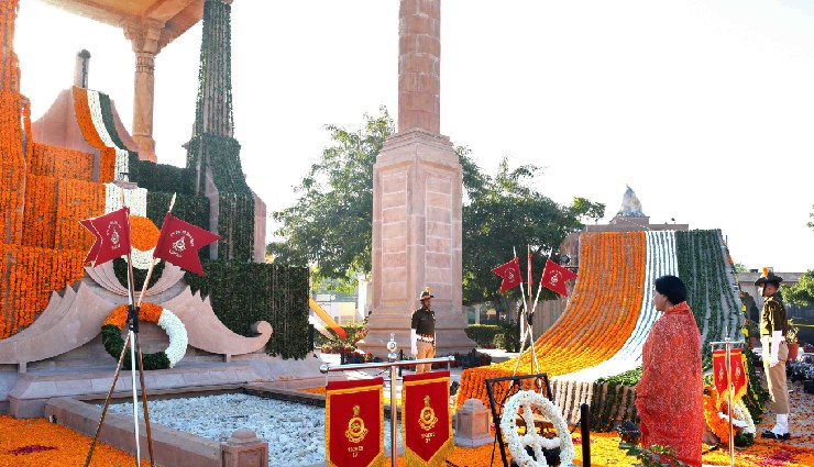 deputy chief minister diya kumari,amar jawan jyoti,tribute,rajasthan,udaipur,photos,january 2025,rajasthan news,memorial ceremony,indian politics