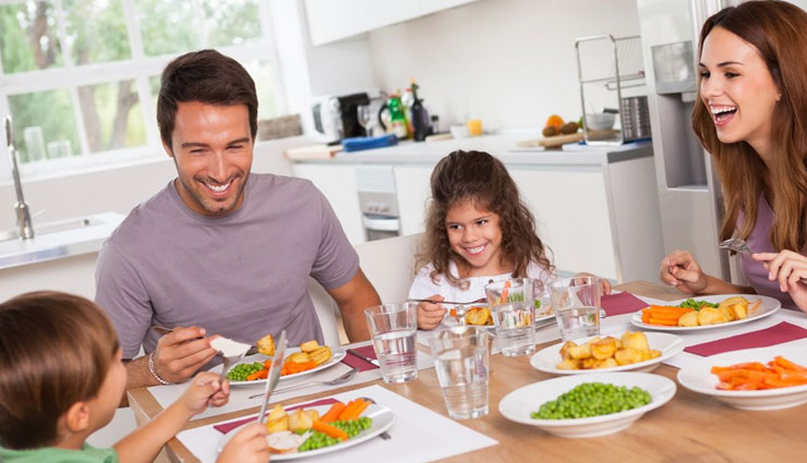 5 Tips To Remember During Family Meals - lifeberrys.com