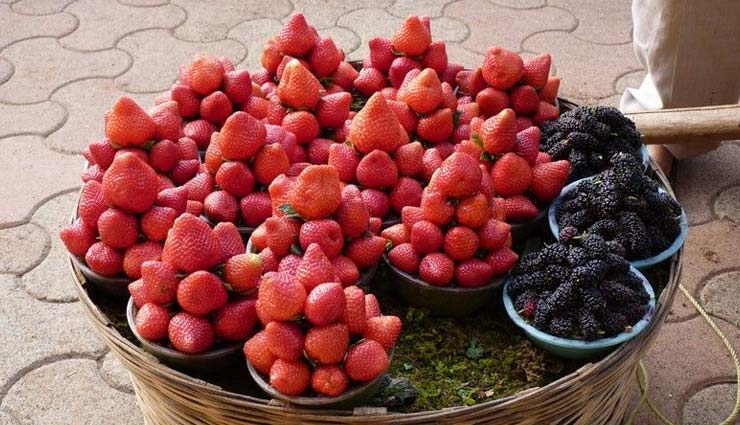 5 Most Famous Fruits Of India - lifeberrys.com