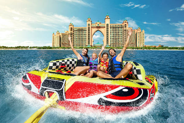 5 Fun Activities To Try at Dubai Beaches - lifeberrys.com