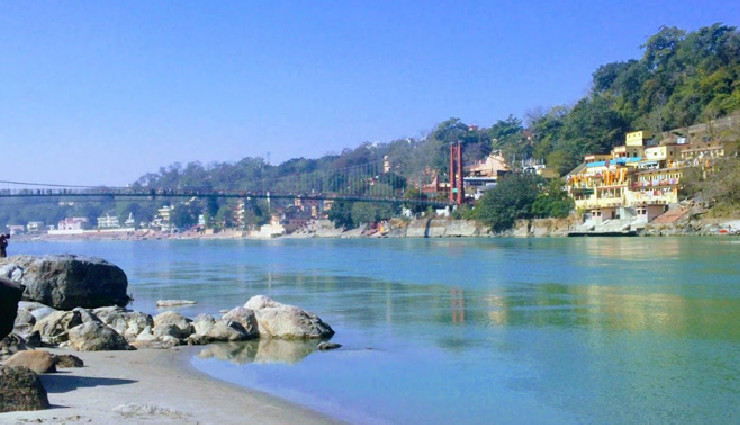 rishikesh near delhi,budget travel to rishikesh,affordable travel destinations near delhi,best budget-friendly trips,rishikesh travel guide,places to visit in rishikesh,budget-friendly travel rishikesh,rishikesh budget tips,cheap stay and food in rishikesh,rishikesh adventure activities,rishikesh for budget travelers