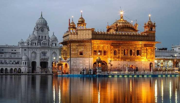 famous gurudwaras,holidays,bangla sahib,harminder saheb singh,takht shri patna sahib,shree keshghar sahib,sees ganj gurudwara ,देश के प्रसिद्द गुरूद्वारे