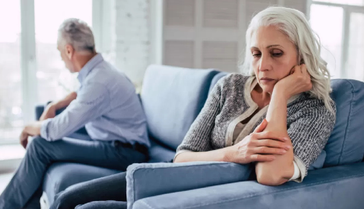 empty nest syndrome,gray divorce,relationship breakdown reasons,causes of divorce,relationship challenges,empty nest impact on relationships,gray divorce trends,middle-aged divorce reasons,relationship issues,empty nest relationship stress