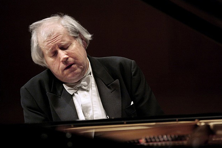 5-most-famous-piano-players-in-the-world-lifeberrys