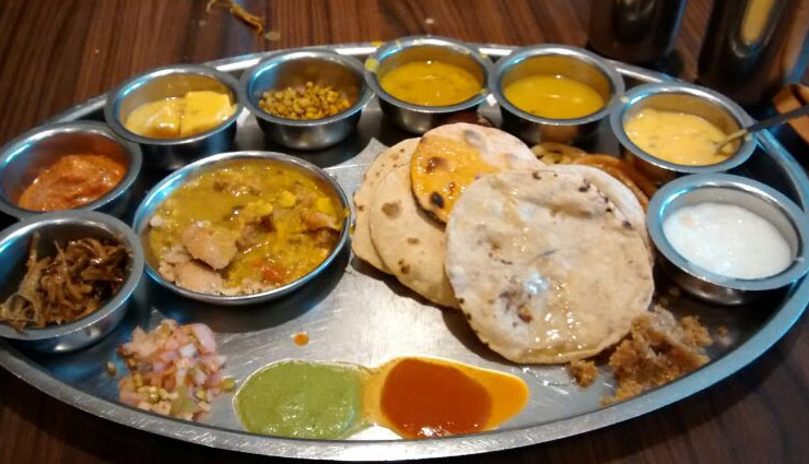 thali food enjoy,punjabi thali,rajasthani thali,gujrati thali,kerala thali,north indian thali ,आनन्द ले थाली के भोजन का, पंजाबी थाली, राजस्थानी थाली, गुजराती थाली, केरला थाली, नार्थ इंडियन थाली 