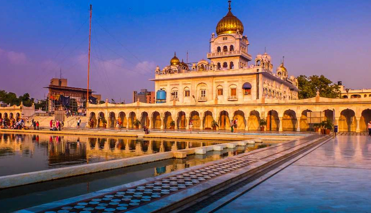 famous gurudwaras in delhi,historic gurudwaras of delhi,popular gurudwaras in delhi,spiritual landmarks in delhi,sacred gurudwaras of delhi,gurudwaras in delhi ncr,delhi iconic gurudwaras,historical significance of delhi gurudwaras,spiritual retreats in delhi,famous sikh temples in delhi,delhi gurudwaras and their history,must-visit gurudwaras in delhi