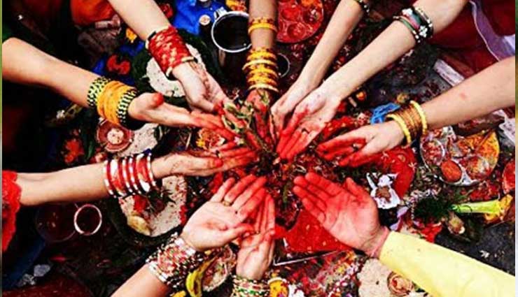 Hartalika Teej 2018: अत्‍यंत कठिन माना जाता है हरतालिका तीज का व्रत, जानिए शुभ मुहूर्त, पूजा विधि, व्रत कथा और महत्‍व 