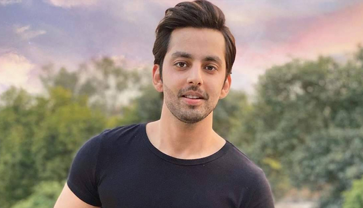 kartik aaryan,actor kartik aaryan,bhool bhulaiyaa 3,kartik bihar,kartik patna,kartik litti chokha,himansh kohli,actor himansh kohli,neha kakkar,himansh marriage,vini