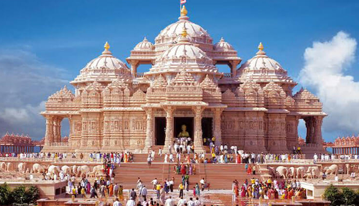 10 Largest Hindu Temples To Visit Around The World - lifeberrys.com