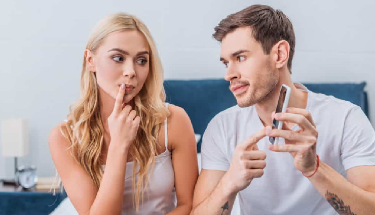 10 Ways To Tell If a Girl is Playing Mind Games - lifeberrys.com