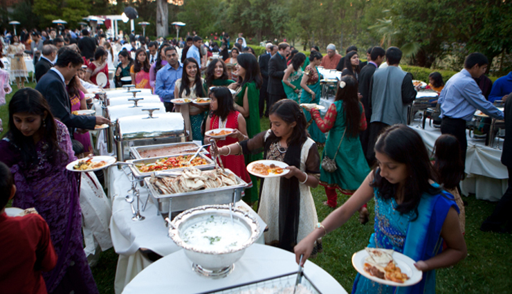 disadvantage of eating food in standing position