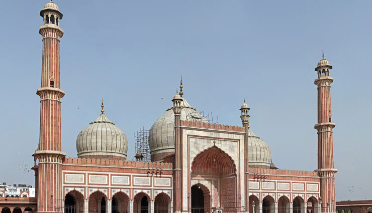 famous mosque in india,mosque in india,bakrid 2018 ,जामा मस्जिद, पुरानी दिल्ली, मक्का मस्जिद, हैदराबाद, ताज-उल-मस्जिद, भोपाल, बड़ा इमामबाड़ा, लखनऊ, जामा मस्जिद, आगरा,बकरीद 2018