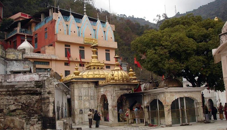 kangra mata jwala ji mandir,jwala ji mandir himachal pradesh,burning flame in water,sacred flame temple,jwala devi temple,jwalamukhi temple,himachal pradesh religious site,jwala ji mandir history,jwala ji mandir significance,divine flame temple himachal pradesh