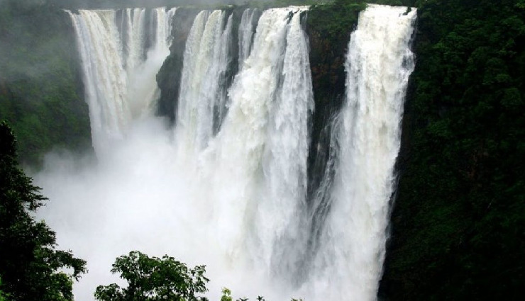 famous waterfalls in india,top waterfalls to visit in india,best waterfalls in india for nature lovers,waterfalls in india for adventure seekers,most beautiful waterfalls in india,popular indian waterfalls for tourists,top 10 waterfalls in india,hidden waterfalls in india,scenic waterfalls in india,waterfalls to visit during monsoon in india,waterfall treks in india,photogenic waterfalls in india,indias largest waterfalls,top waterfalls in western ghats india,famous waterfalls in south india,majestic waterfalls in north india,best waterfalls in