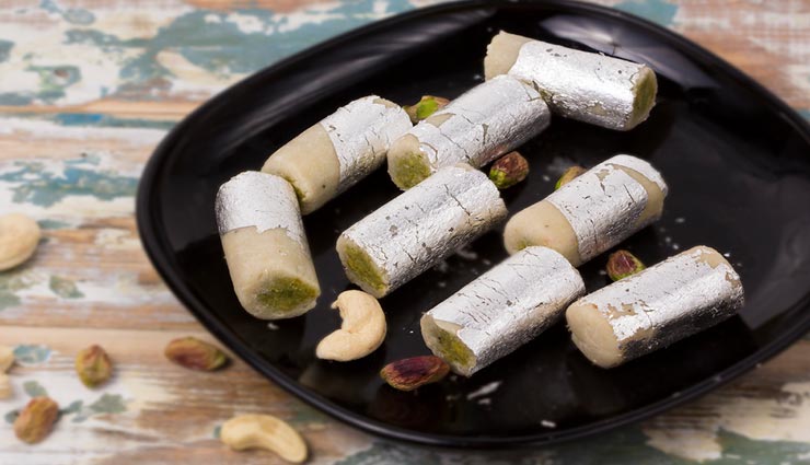 kaju gulkand roll recipe,recipe,recipe in hindi,special recipe ,काजू गुलकंद रोल रेसिपी, रेसिपी, रेसिपी हिंदी में, स्पेशल रेसिपी