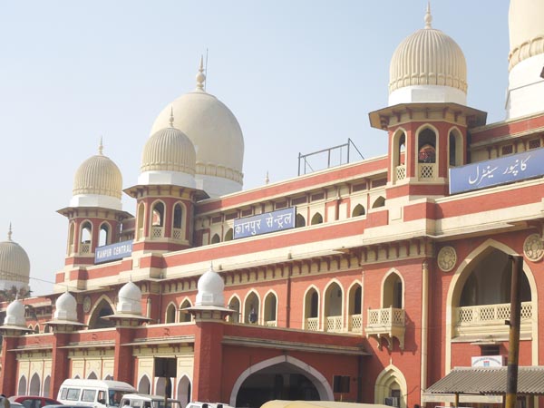 most beautiful railway station of india,chatrapati shivaji terminus,ghum railway station,lucknow central,chennai railway statio,char bagh railway station ,यह हैं भारत के सबसे शानदार रेलवे स्टेशन 