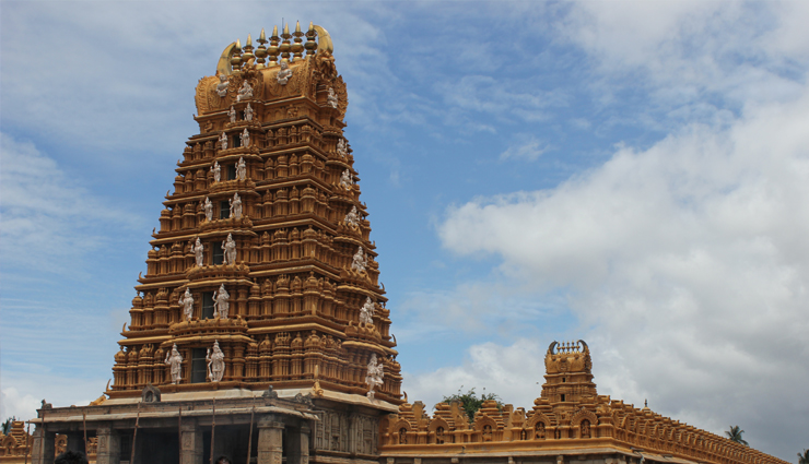 famous temples in mysore,temples of mysore,spiritual landmarks in mysore,mysore iconic temples,discovering the temples of mysore,must-visit temples in mysore,religious heritage of mysore temples,temple tourism in mysore,exploring the sacred sites of mysore,mysore divine treasures