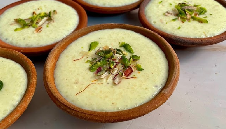 kesar pista phirni,phirni recipe,indian dessert recipe,kesar phirni,pista phirni,traditional indian sweet,easy phirni recipe,creamy rice pudding,festive dessert recipe,homemade phirni