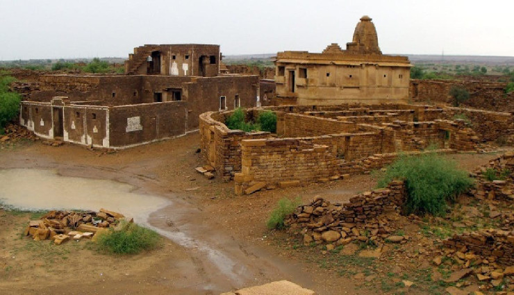 disappeared village in rajasthan,mysterious village in rajasthan,rajasthan village disappearance,haunted places in rajasthan,overnight village disappearance,rajasthan ghost stories,abandoned villages in india,why people fear rajasthan village,unexplained events in rajasthan,eerie places to visit in rajasthan