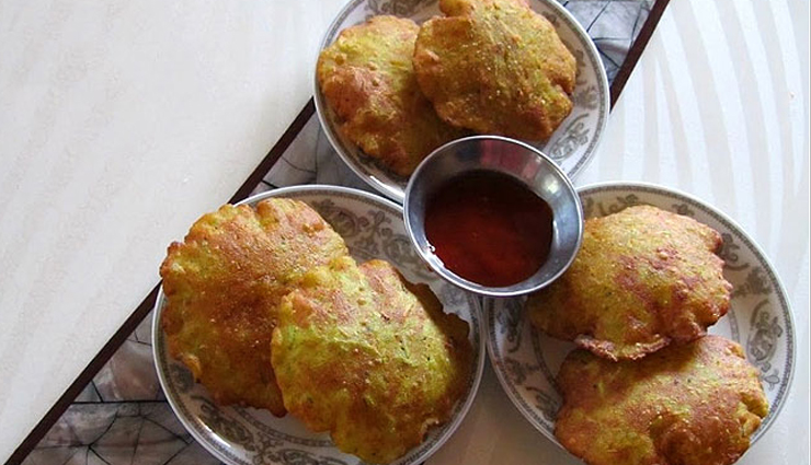 lauki ki kachori,lauki ki kachori spicy dish,lauki ki kachori ingredients,lauki ki kachori recipe,lauki ki kachori children,lauki ki kachori tasty,lauki ki kachori healthy,lauki ki kachori delicious