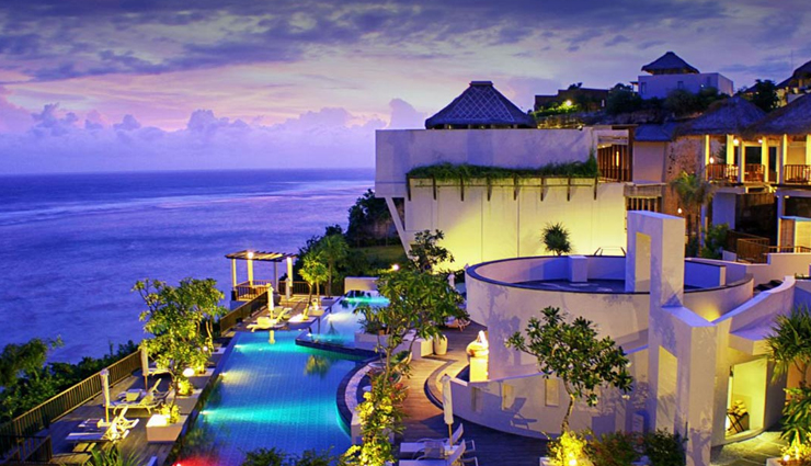 10 Most Luxury Resorts To Visit in The World - lifeberrys.com