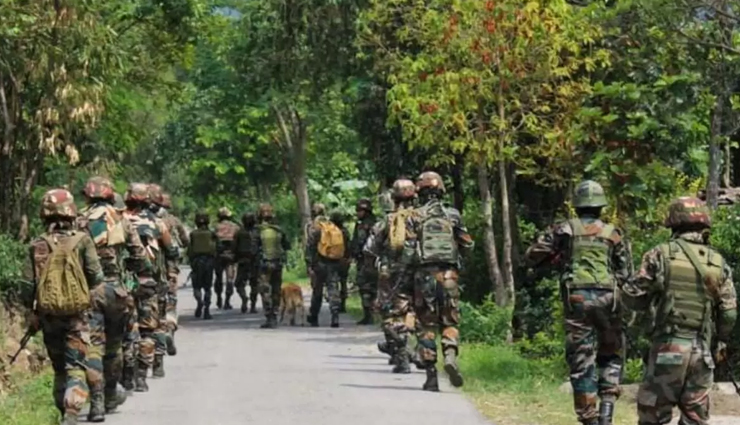 मणिपुर में फिर हुई हिंसा, CDO अधिकारी की मौत, उग्रवादियों ने की सुरक्षा बलों की चौकी पर गोलीबारी
