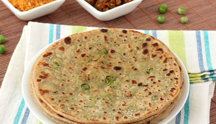 mouthwatering matar paratha,food,easy recipe