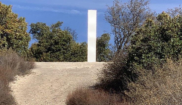 monolith,monolith in ahmedabad park,what is monolith,about monolith,weird news ,अहमदाबाद,मोनोलिथ