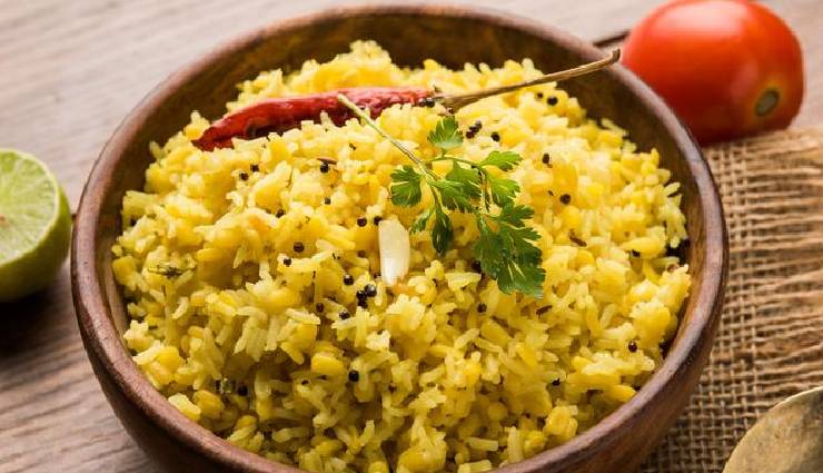 moong dal khichdi,moong dal khichdi ingredients,moong dal khichdi recipe,moong dal khichdi home,moong dal,moong dal khichdi dinner,moong dal khichdi healthy