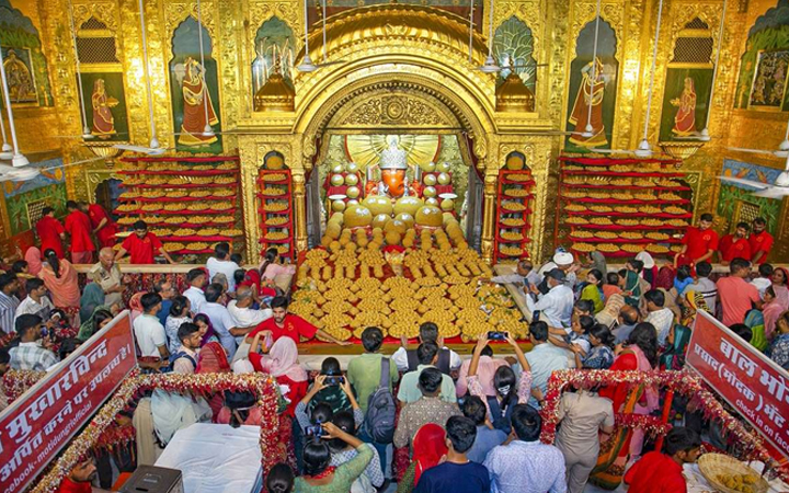 प्रसाद की गुणवत्ता जांच के लिए विशेष अभियान चलाएगी राजस्थान सरकार, मोती डूंगरी भोग प्रमाणपत्र प्राप्त करने वाला पहला धार्मिक स्थल
