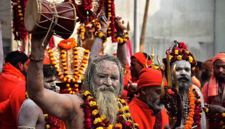 महाकुंभ में नागा साधुओं की शाही बारात, शिव-पार्वती विवाह से जुड़ा पौराणिक रहस्य