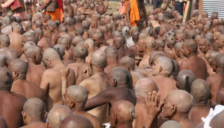 prayagraj maha kumbh,naga sadhu sangam,kumbh mela 2025,prayagraj spiritual event,maha kumbh naga sadhus,triveni sangam prayagraj,naga sadhu rituals,maha kumbh prayagraj