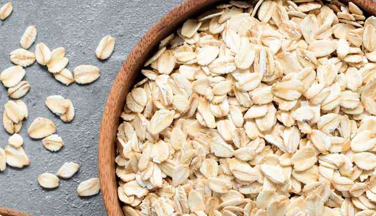 11 Benefits of Using Oatmeal for Skin and Hair - lifeberrys.com